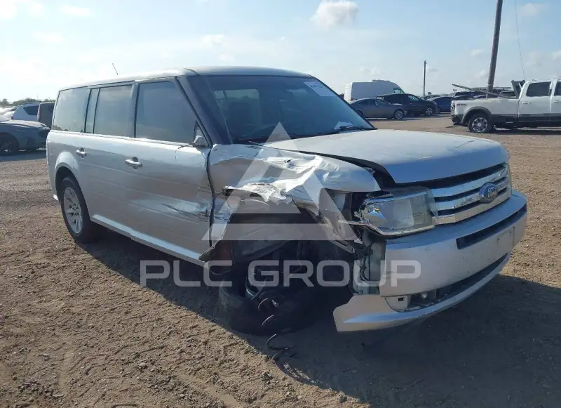 2010 Ford FLEX photo