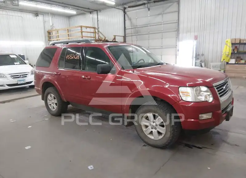 2010 Ford EXPLORER photo