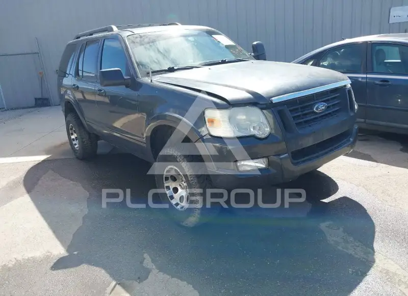 2010 Ford EXPLORER photo