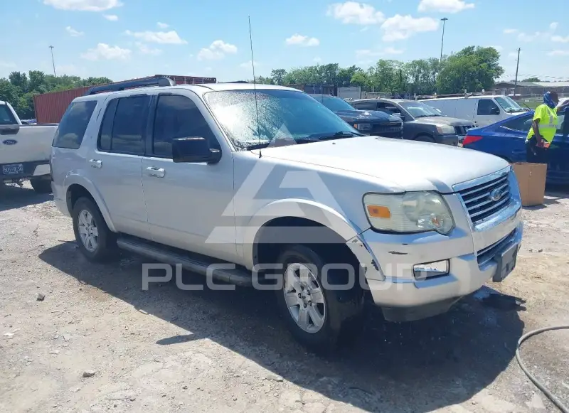 2010 Ford EXPLORER photo