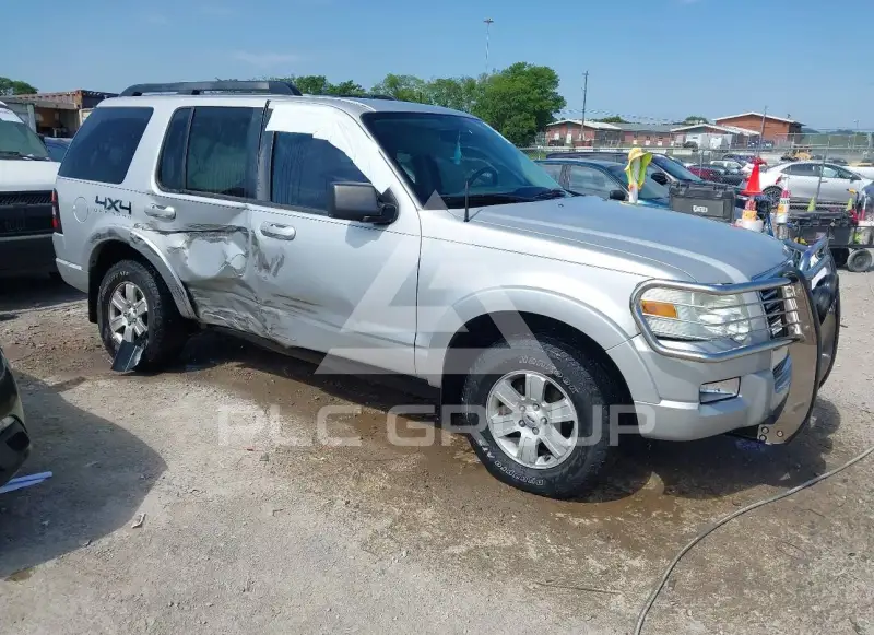 2010 Ford EXPLORER фото