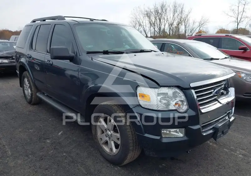 2010 Ford EXPLORER фото
