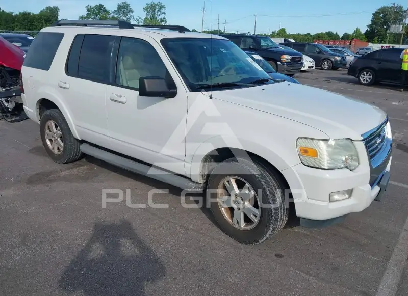 2010 Ford EXPLORER фото