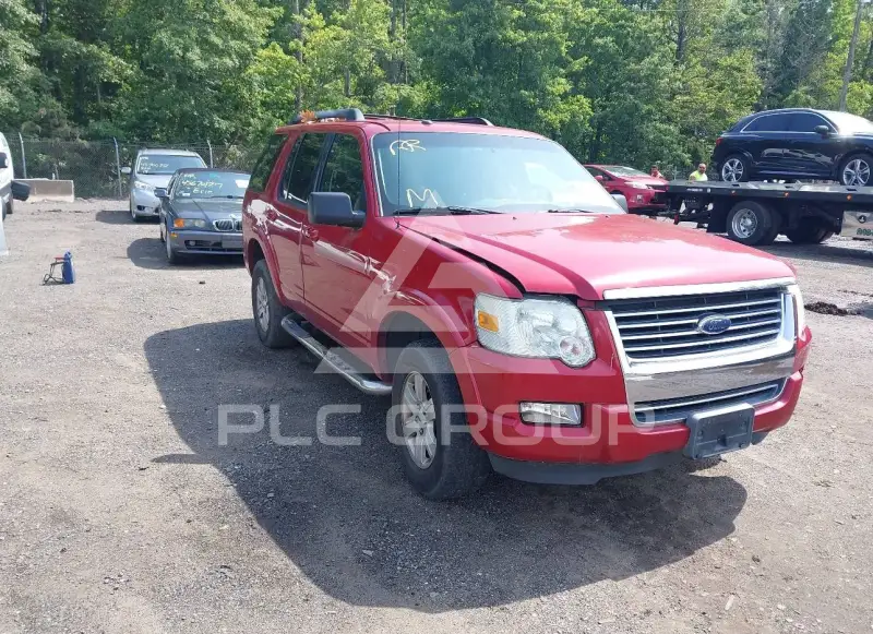 2010 Ford EXPLORER photo