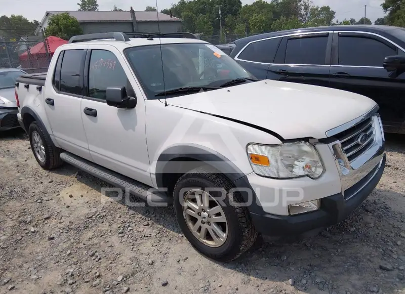 2010 Ford EXPLORER photo
