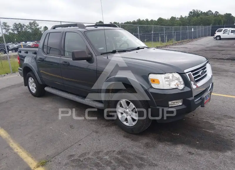 2010 Ford EXPLORER photo