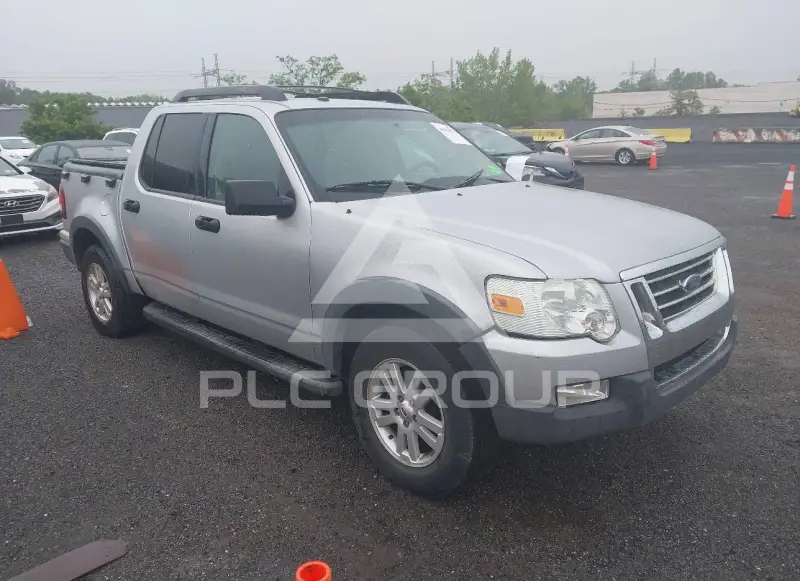 2010 Ford EXPLORER фото
