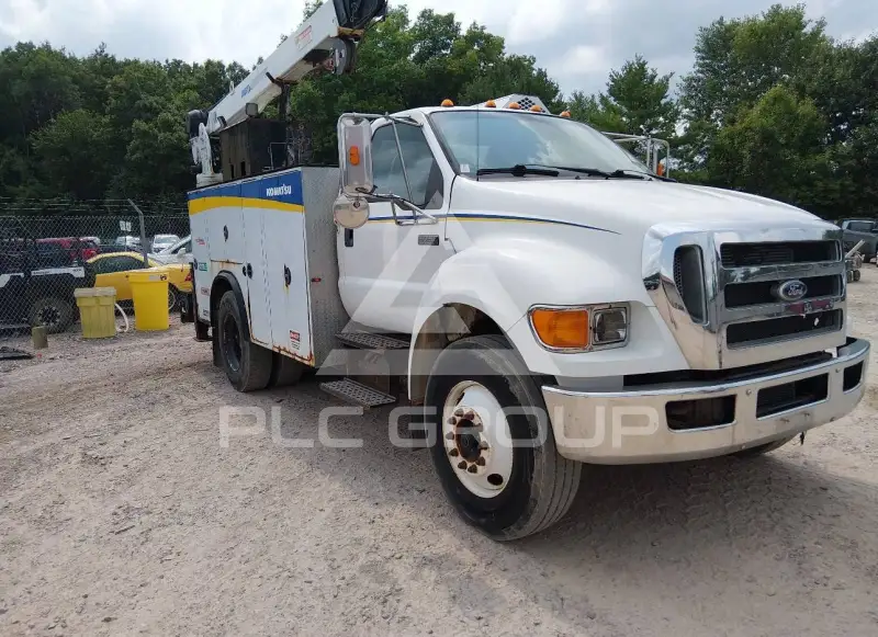 2010 Ford F-750 фото