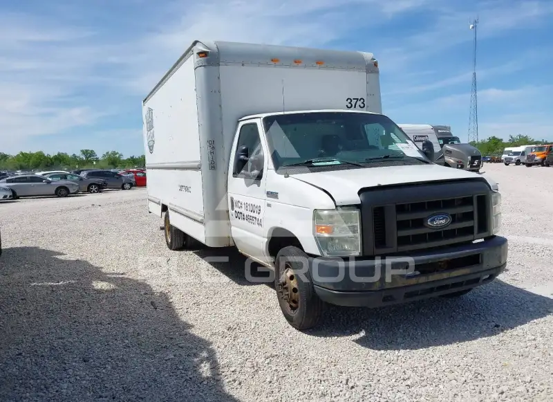 2010 Ford E-350 photo