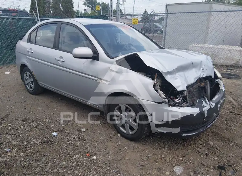 2010 Hyundai Accent фото