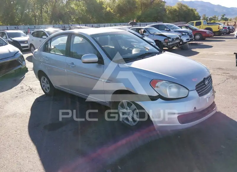 2010 Hyundai Accent фото