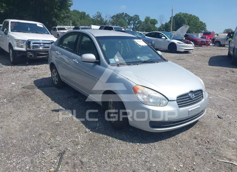 2010 Hyundai Accent фото