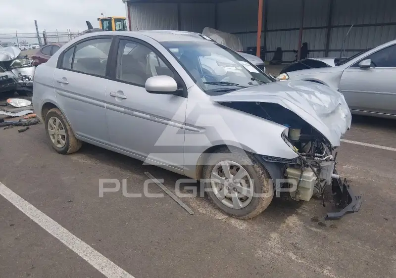 2010 Hyundai Accent photo