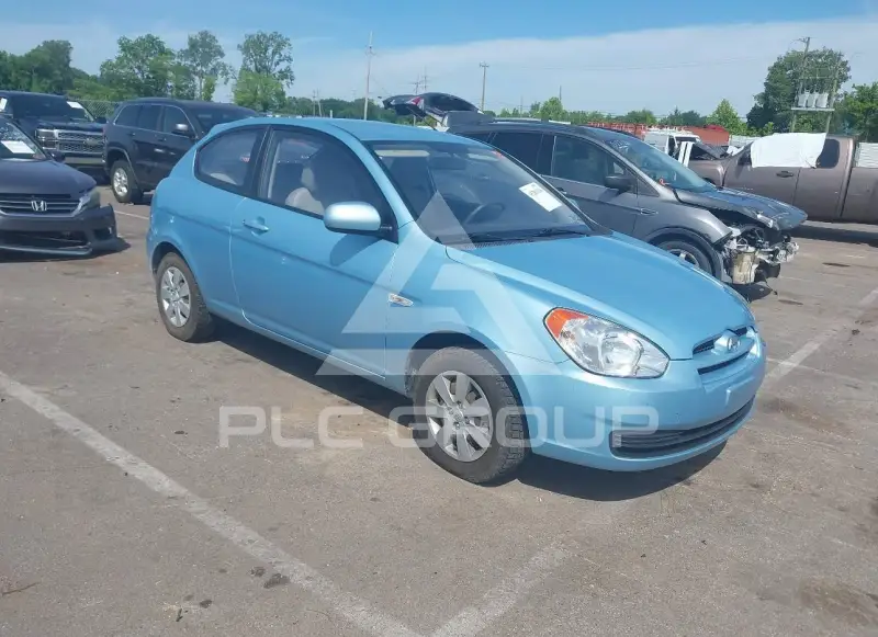2010 Hyundai Accent фото