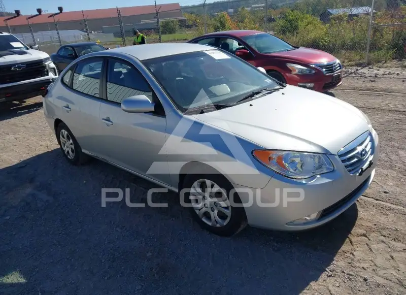 2010 Hyundai Elantra photo