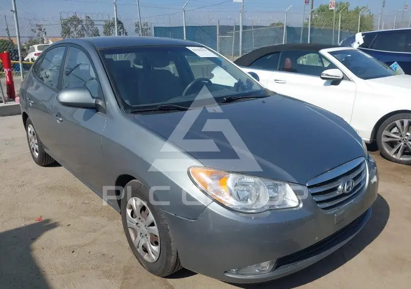 2010 Hyundai Elantra фото