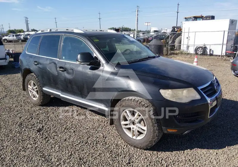 2010 Volkswagen Touareg фото