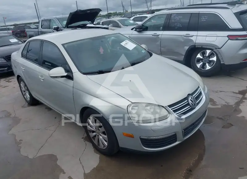 2010 Volkswagen Jetta фото