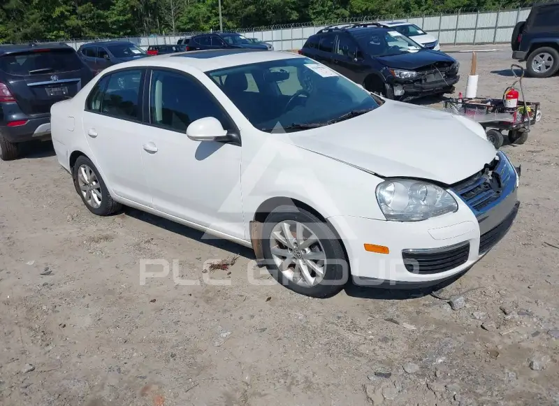 2010 Volkswagen Jetta photo