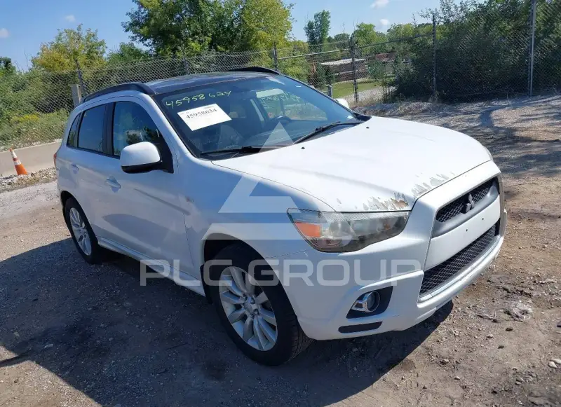 2011 Mitsubishi OUTLANDER photo