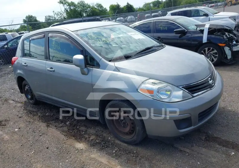2011 Nissan VERSA фото
