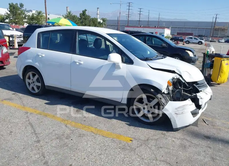 2011 Nissan VERSA фото