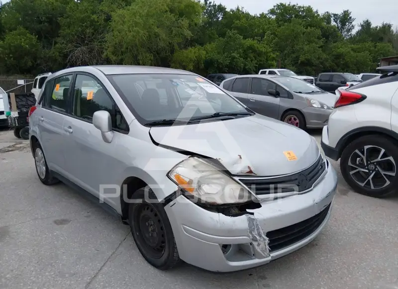 2011 Nissan VERSA фото