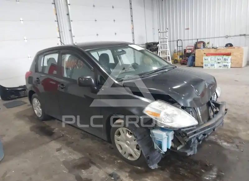 2011 Nissan VERSA фото