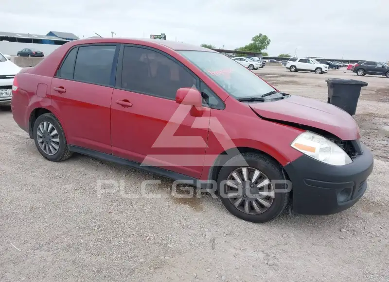 2011 Nissan VERSA photo