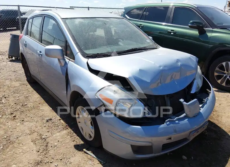 2011 Nissan VERSA photo