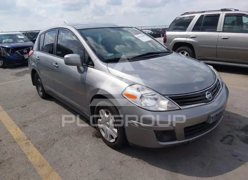 2011 Nissan VERSA фото
