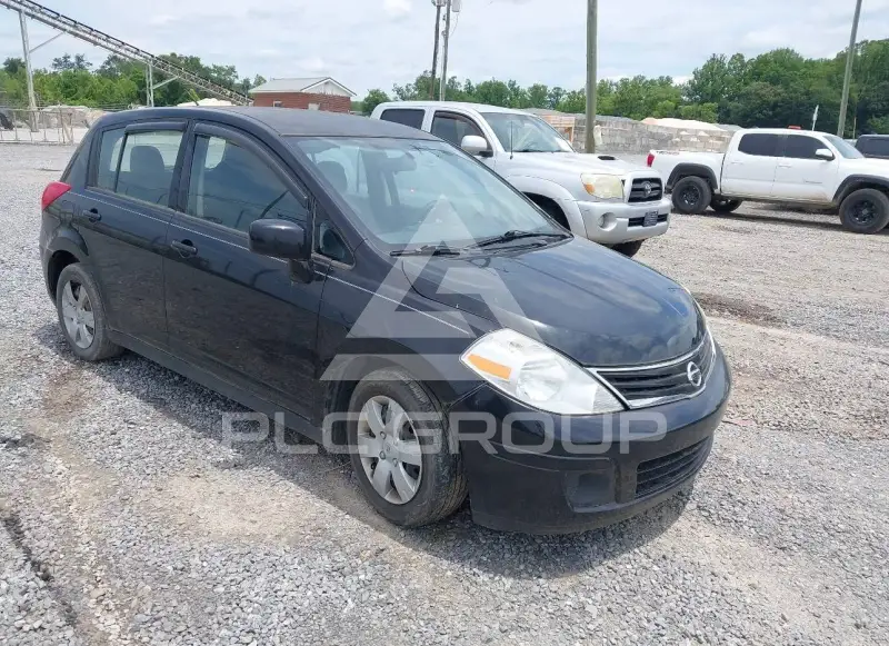 2011 Nissan VERSA фото