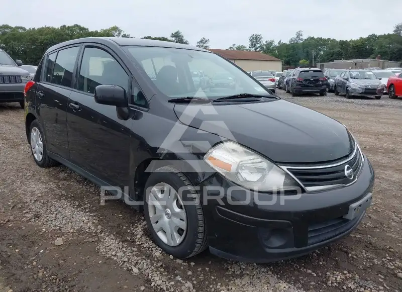 2011 Nissan VERSA фото