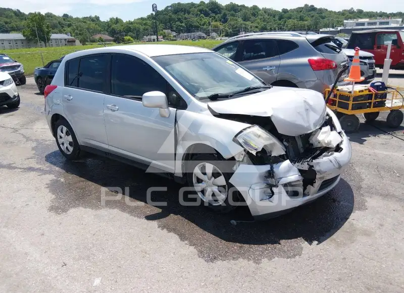 2011 Nissan VERSA фото