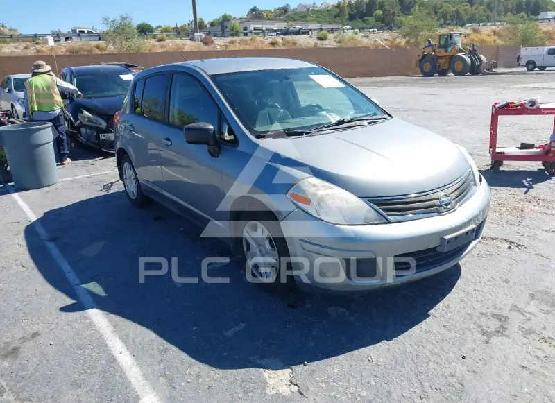 2011 Nissan VERSA фото
