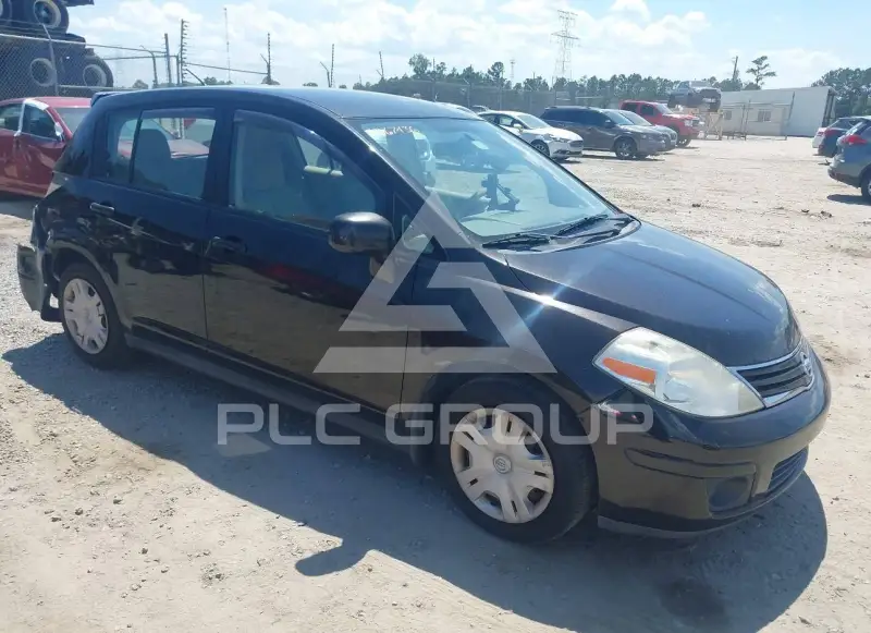 2011 Nissan VERSA photo