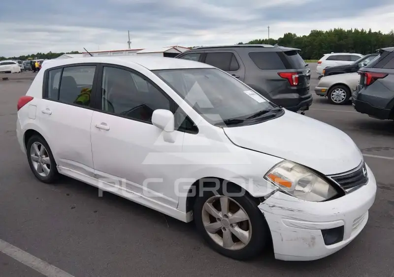 2011 Nissan VERSA фото