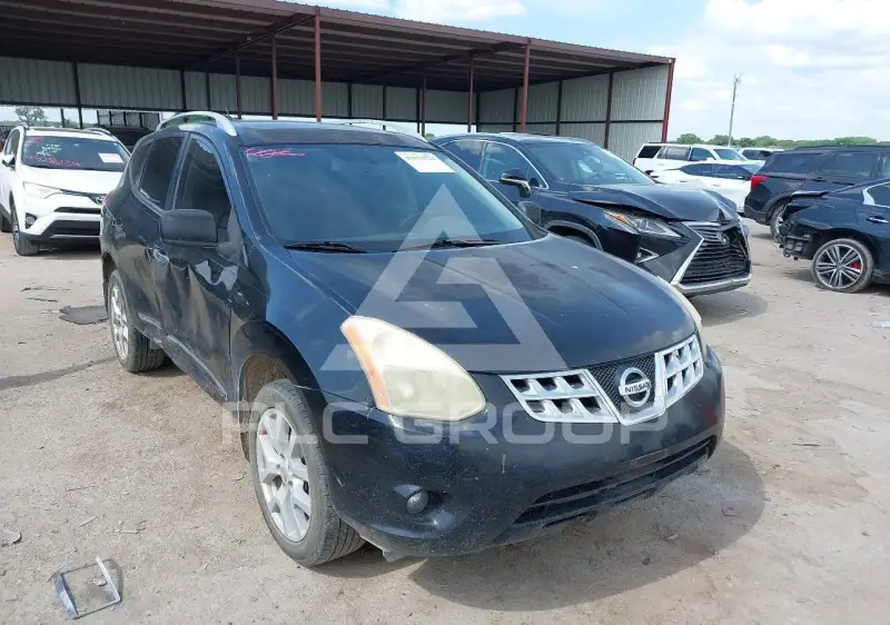 2011 Nissan ROGUE photo