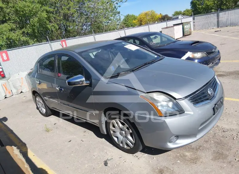 2011 Nissan SENTRA фото