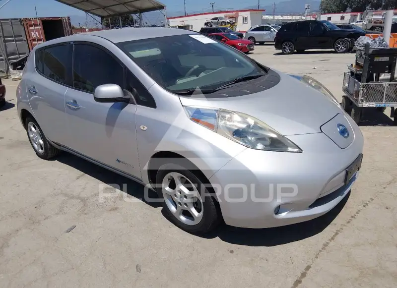 2011 Nissan LEAF фото