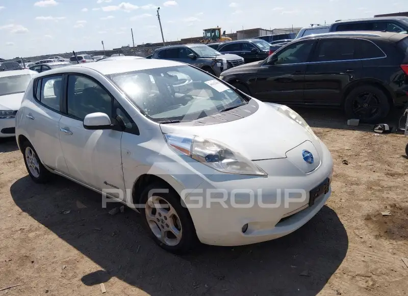 2011 Nissan LEAF photo
