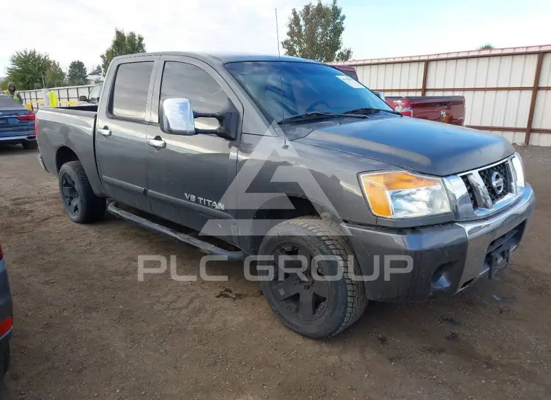 2011 Nissan TITAN фото