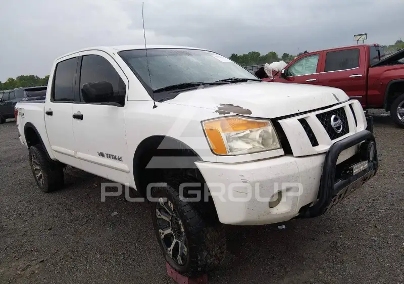 2011 Nissan TITAN photo