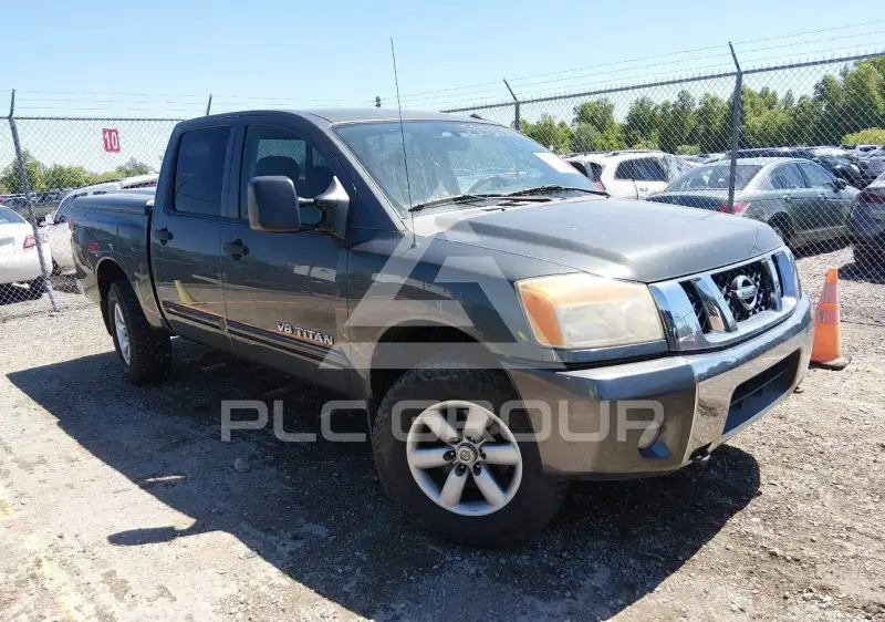 2011 Nissan TITAN фото
