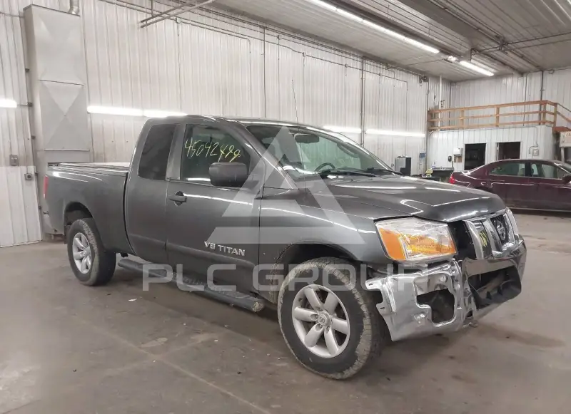 2011 Nissan TITAN фото