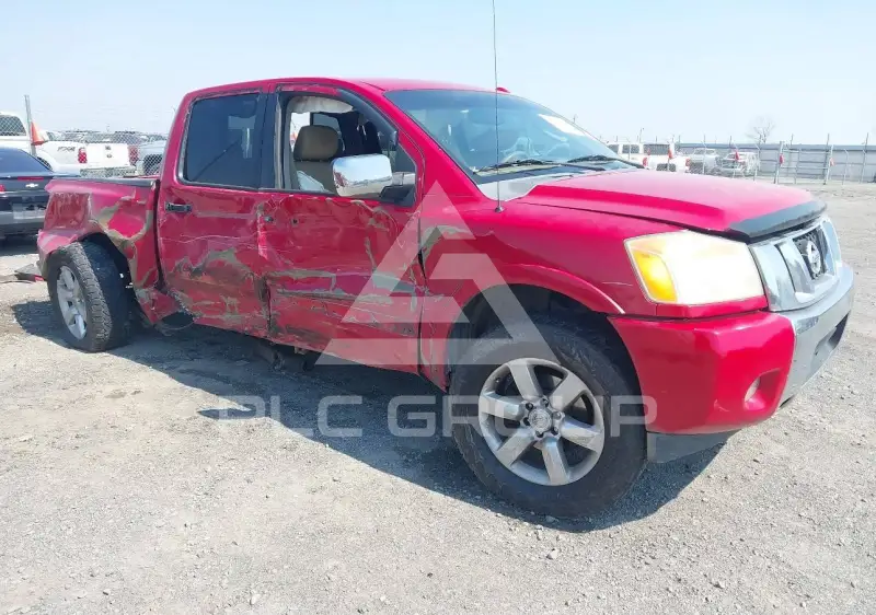 2011 Nissan TITAN фото