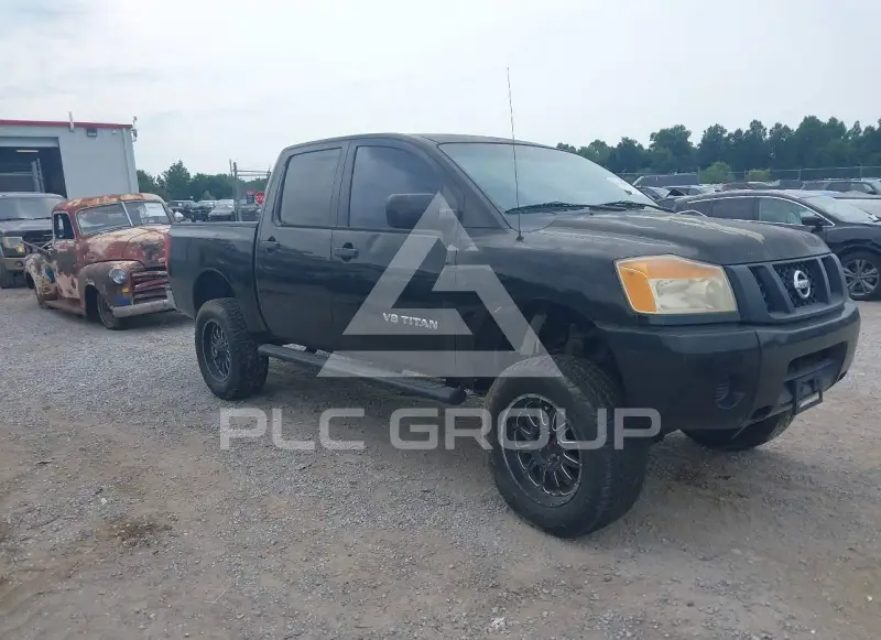 2011 Nissan TITAN фото