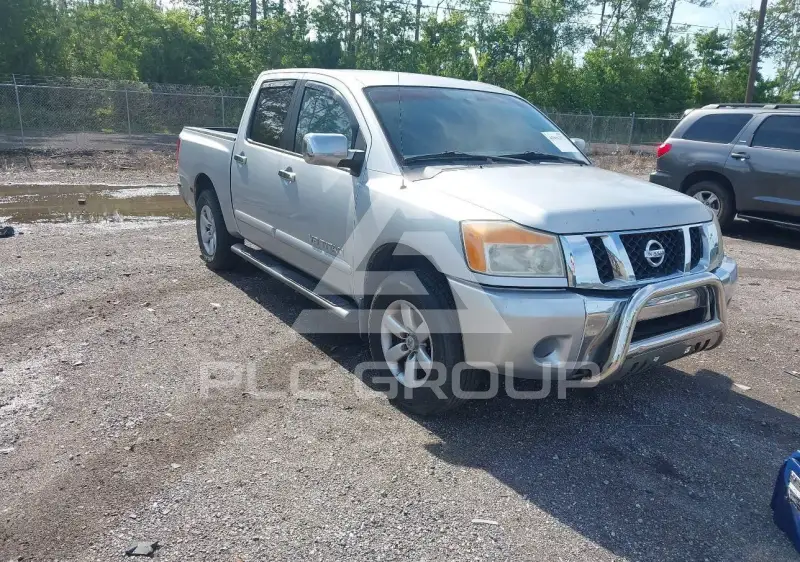 2011 Nissan TITAN фото