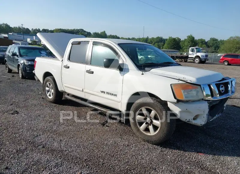2011 Nissan TITAN фото