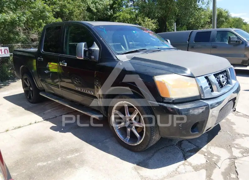 2011 Nissan TITAN фото